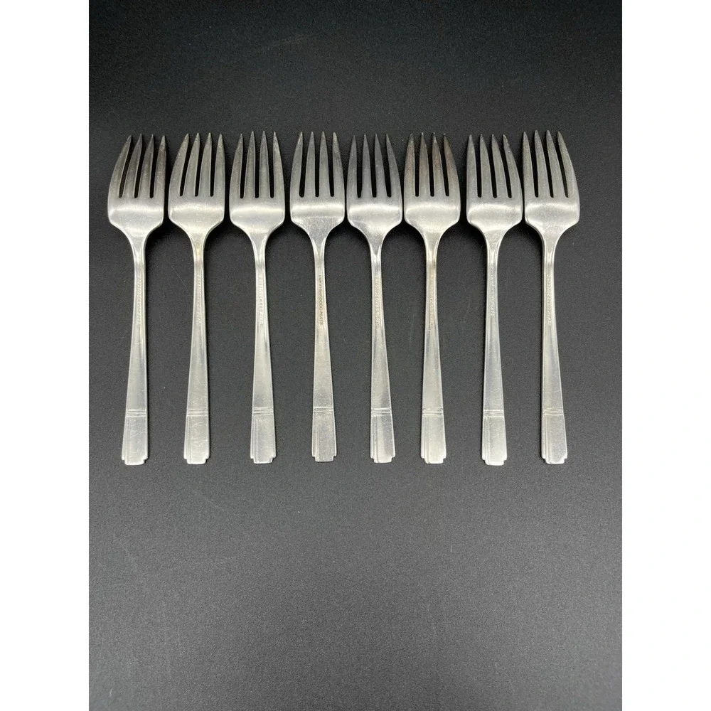 Grenoble Silverplate Salad Fork Set 8 Pieces Oneida Silver Circa 1938